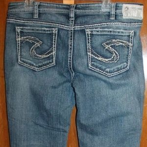 Silver jeans size 34x33 Aiko Boot